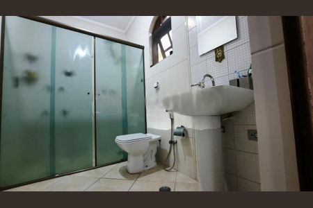 Casa à venda com 3 quartos, 250m² em Balneário São Francisco, Diadema