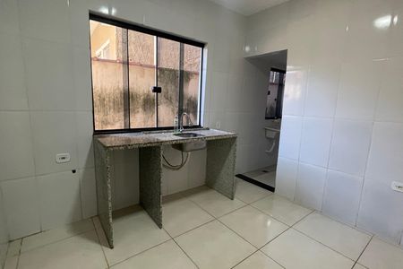Cozinha de casa para alugar com 2 quartos, 75m² em Vila Canaan, Duque de Caxias