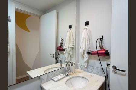Apartamento à venda com 60m², 2 quartos e 1 vaga Apartamento à venda com 60m², 2 quartos e 1 vagaBanheiro da suíte 2