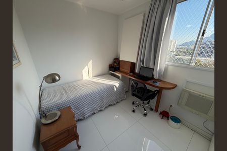 Suíte 1 de apartamento à venda com 2 quartos, 60m² em Jacarepaguá, Rio de Janeiro