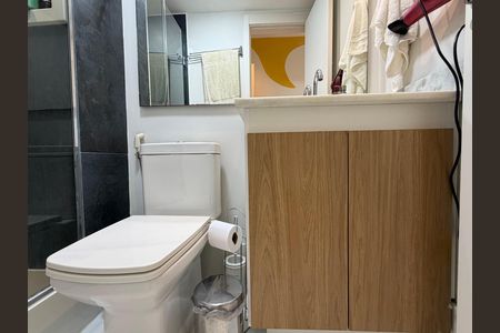 Apartamento à venda com 60m², 2 quartos e 1 vaga Apartamento à venda com 60m², 2 quartos e 1 vagaBanheiro da suíte 2