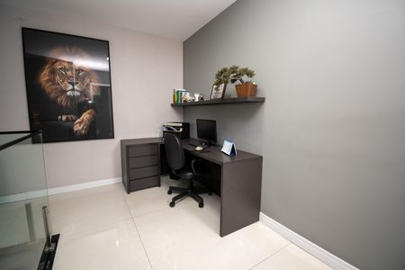 Apartamento à venda com 123m², 2 quartos e 1 vaga Apartamento à venda com 123m², 2 quartos e 1 vagaEscritório