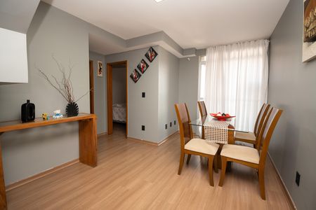 Apartamento à venda com 123m², 2 quartos e 1 vaga Apartamento à venda com 123m², 2 quartos e 1 vagaSala
