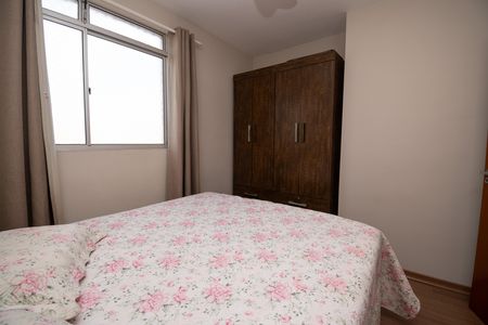 Quarto Suíte de apartamento à venda com 2 quartos, 123m² em Tres Barras, Contagem
