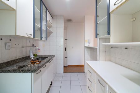 Apartamento à venda com 56m², 2 quartos e 2 vagas Apartamento à venda com 56m², 2 quartos e 2 vagasCozinha