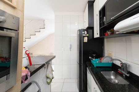 Casa de condomínio à venda com 90m², 2 quartos e 2 vagas Casa de condomínio à venda com 90m², 2 quartos e 2 vagasCozinha - Armários