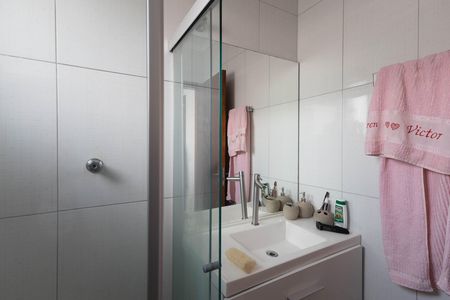 Casa de condomínio à venda com 90m², 2 quartos e 2 vagas Casa de condomínio à venda com 90m², 2 quartos e 2 vagasBanheiro