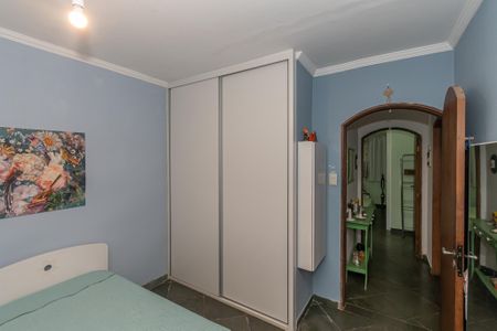 Casa à venda com 250m², 3 quartos e 4 vagas Casa à venda com 250m², 3 quartos e 4 vagasQuarto 1
