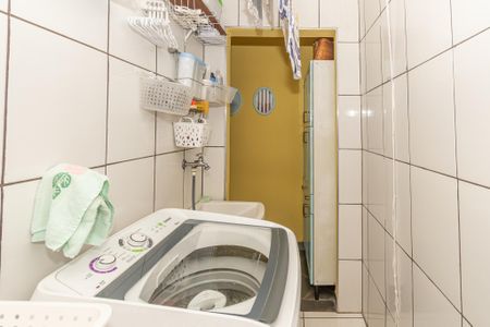 Casa à venda com 250m², 3 quartos e 4 vagas Casa à venda com 250m², 3 quartos e 4 vagasÁrea de Serviço