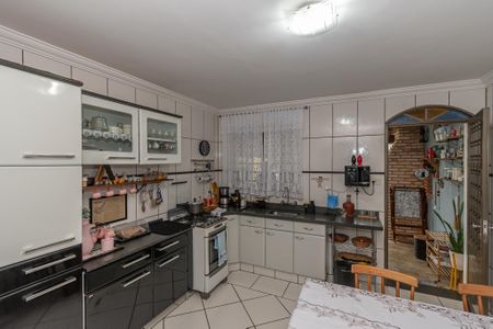 Casa à venda com 250m², 3 quartos e 4 vagas Casa à venda com 250m², 3 quartos e 4 vagasCozinha