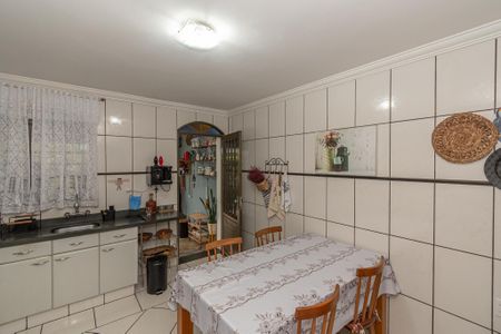 Casa à venda com 250m², 3 quartos e 4 vagas Casa à venda com 250m², 3 quartos e 4 vagasCozinha
