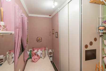Casa à venda com 250m², 3 quartos e 4 vagas Casa à venda com 250m², 3 quartos e 4 vagasQuarto 2