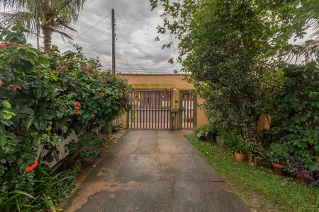 Casa à venda com 250m², 3 quartos e 4 vagas Casa à venda com 250m², 3 quartos e 4 vagasQuintal