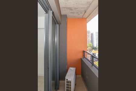 Studio para alugar com 28m², 1 quarto e sem vaga Studio para alugar com 28m², 1 quarto e sem vagaSacada