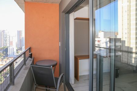 Studio para alugar com 28m², 1 quarto e sem vaga Studio para alugar com 28m², 1 quarto e sem vagaSacada