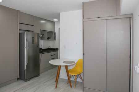 Studio para alugar com 28m², 1 quarto e sem vaga Studio para alugar com 28m², 1 quarto e sem vagaStudio