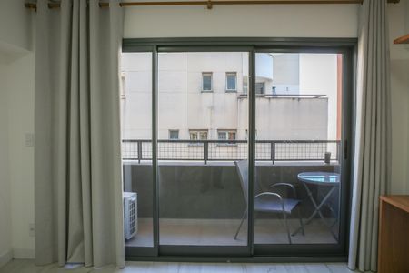 Studio para alugar com 28m², 1 quarto e sem vaga Studio para alugar com 28m², 1 quarto e sem vagaSacada