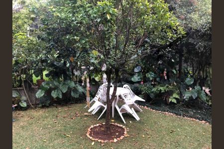 Casa à venda com 3 quartos, 210m² em Vila Alexandria, São Paulo