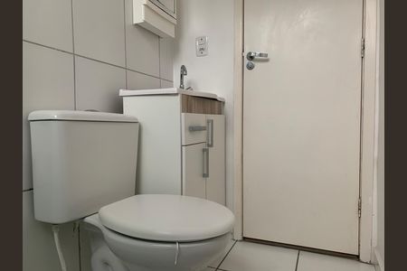 Apartamento para alugar com 49m², 2 quartos e 1 vaga Apartamento para alugar com 49m², 2 quartos e 1 vagaBanheiro