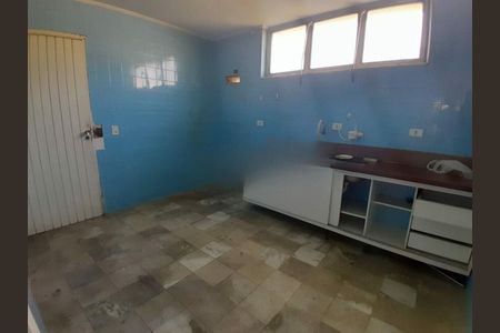 Casa à venda com 3 quartos, 340m² em Santo Amaro, São Paulo