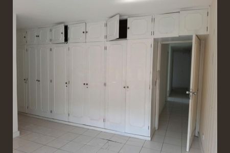 Casa à venda com 3 quartos, 340m² em Santo Amaro, São Paulo