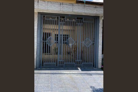 Casa à venda com 62m², 2 quartos e 2 vagas