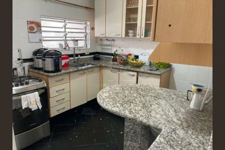 Casa à venda com 62m², 2 quartos e 2 vagas