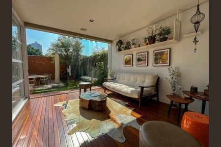 Casa à venda com 4 quartos, 453m² em Campo Belo, São Paulo