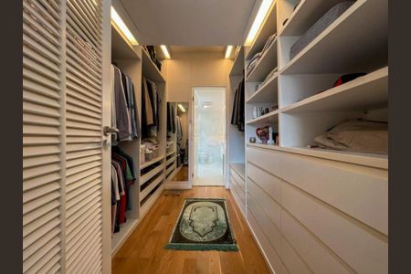 Casa à venda com 453m², 4 quartos e 4 vagas