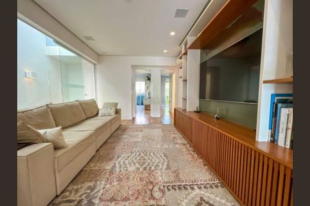 Casa à venda com 4 quartos, 453m² em Campo Belo, São Paulo