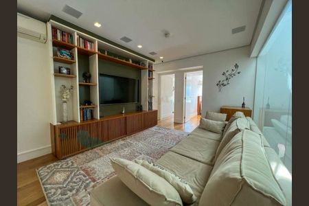 Casa à venda com 4 quartos, 453m² em Campo Belo, São Paulo
