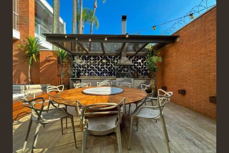 Casa à venda com 4 quartos, 453m² em Campo Belo, São Paulo