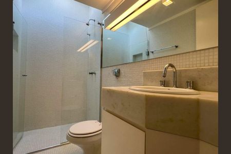 Casa à venda com 453m², 4 quartos e 4 vagas