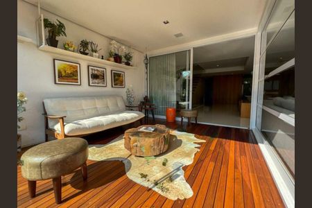 Casa à venda com 4 quartos, 453m² em Campo Belo, São Paulo