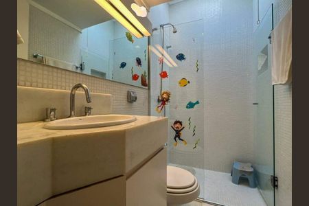 Casa à venda com 453m², 4 quartos e 4 vagas
