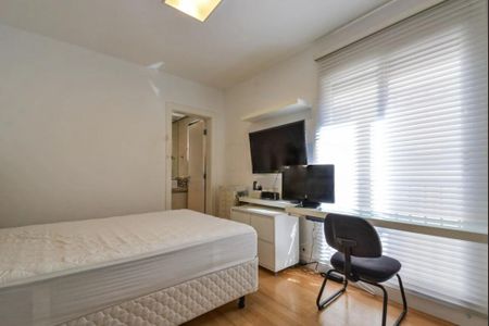 Apartamento à venda com 3 quartos, 240m² em Cerqueira César, São Paulo