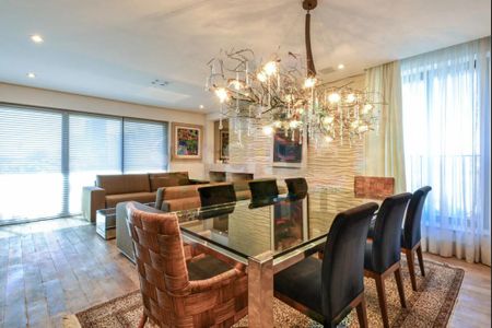 Apartamento à venda com 3 quartos, 240m² em Cerqueira César, São Paulo