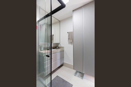 Apartamento à venda com 39m², 1 quarto e 1 vaga Apartamento à venda com 39m², 1 quarto e 1 vagaBanheiro da suíte