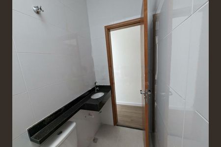 Casa à venda com 141m², 3 quartos e 2 vagas