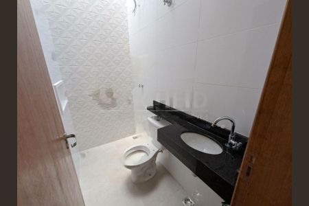 Casa à venda com 141m², 3 quartos e 2 vagas
