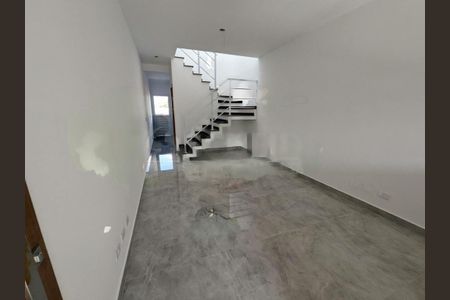 Casa à venda com 141m², 3 quartos e 2 vagas