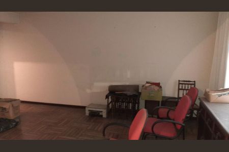 Casa à venda com 106m², 3 quartos e 2 vagas