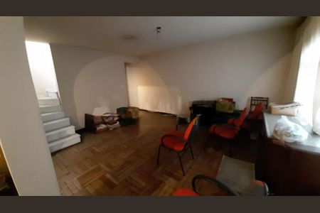 Casa à venda com 106m², 3 quartos e 2 vagas
