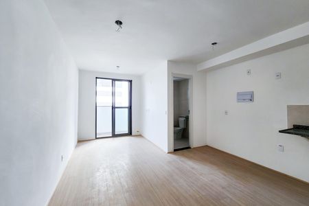 Sala - Quarto de kitnet/studio para alugar com 1 quarto, 35m² em Santo Cristo, Rio de Janeiro
