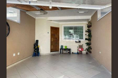 Casa à venda com 110m², 3 quartos e 2 vagas