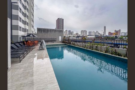 Apartamento para alugar com 37m², 2 quartos e sem vaga Apartamento para alugar com 37m², 2 quartos e sem vagaÁrea comum - Piscina