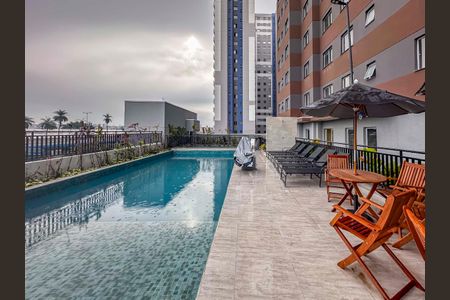 Apartamento para alugar com 37m², 2 quartos e sem vaga Apartamento para alugar com 37m², 2 quartos e sem vagaÁrea comum - Piscina