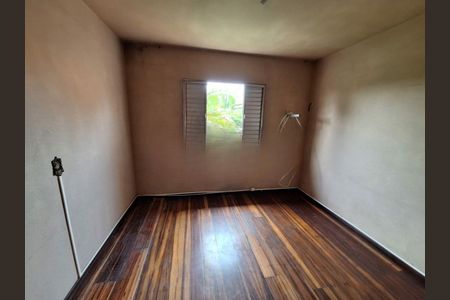 Casa à venda com 120m², 2 quartos e 2 vagas