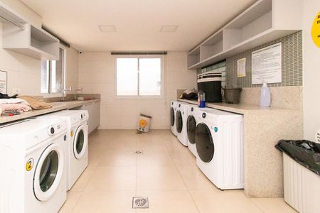 Studio para alugar com 32m², 1 quarto e sem vaga Studio para alugar com 32m², 1 quarto e sem vagaLavanderia