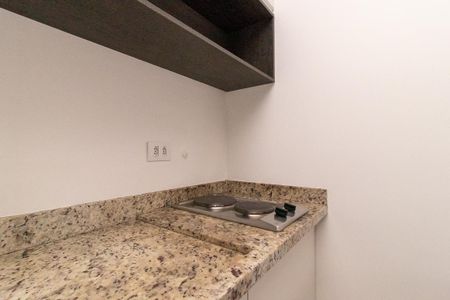 Cozinha - Armários de kitnet/studio para alugar com 1 quarto, 32m² em Prado Velho, Curitiba